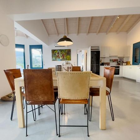 Zidanos Luxurious Sea Front Villa Marantochori Exterior photo