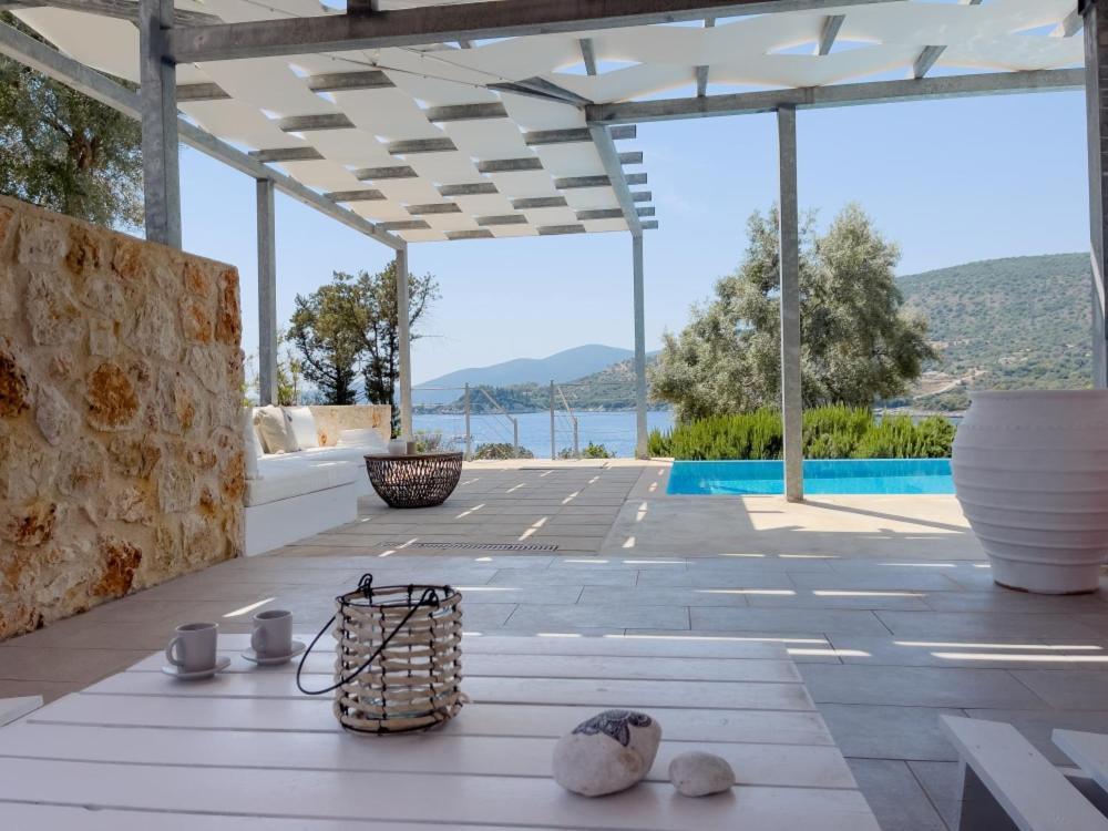 Zidanos Luxurious Sea Front Villa Marantochori Exterior photo